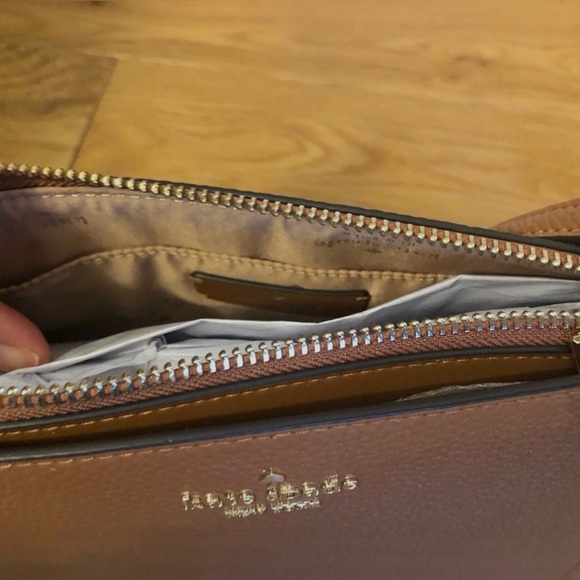 NWT Kate Spade Leila Medium Crossbody Bag in gingerbread - Picture 4 of 8